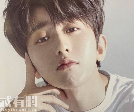 抖音蔡徐坤打篮球是什么梗