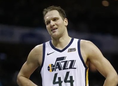 NBA2KOL2七突博洋，乔丹骂娘是真的吗 博杨·博达诺维奇球员评析